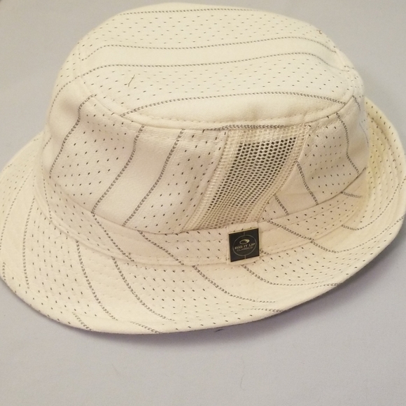 Hat - Picture 1 of 4